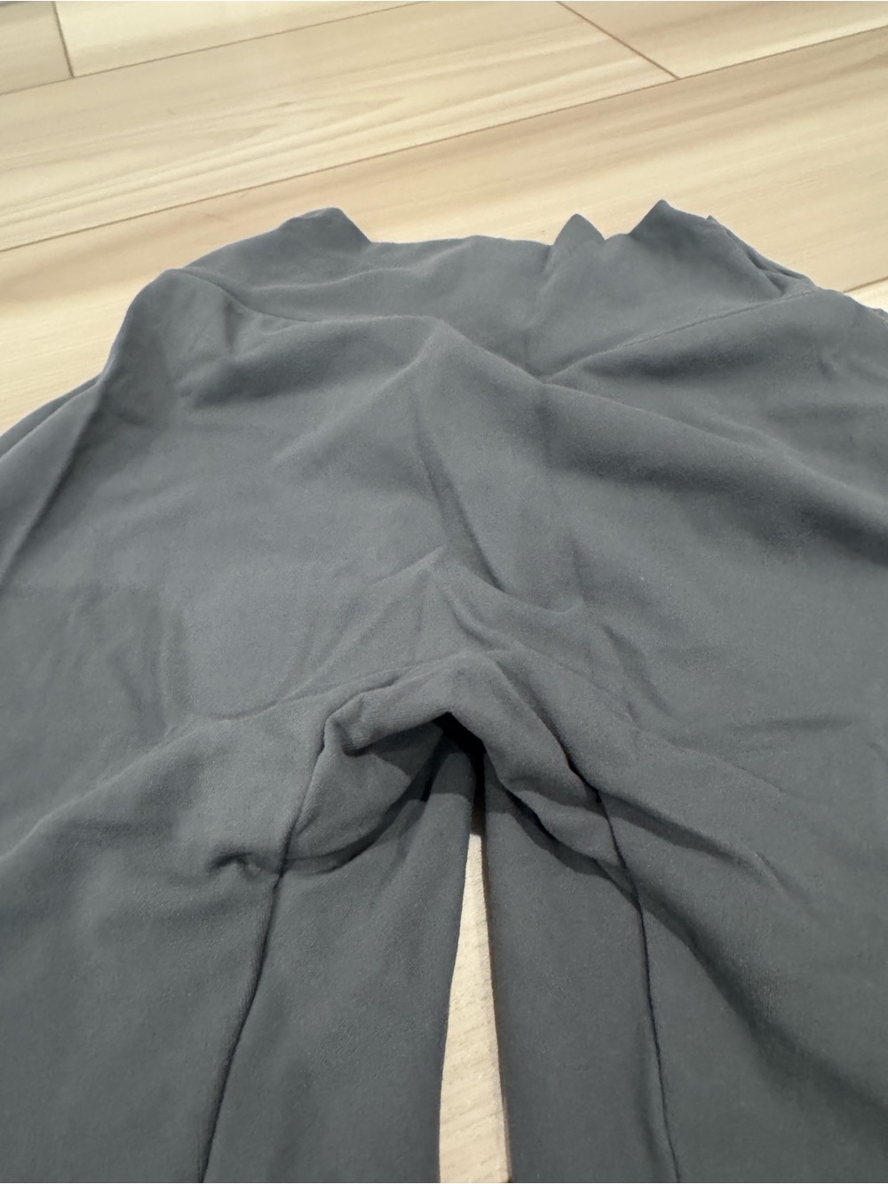 Beyond Yoga Gray High-Rise Leggings - Picture 2 of 4